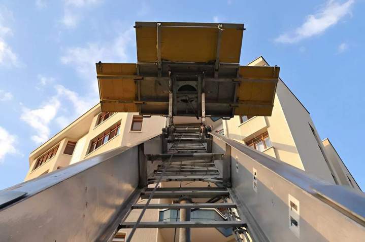 Monte-meubles pour déménagement Val-de-Marne